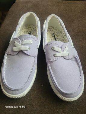 Sonoma Lilac Kids Canvas Sneakers with White Laces